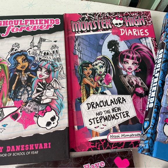 Monster high diaries ghoulfriends hardcover book lot new girls fiction novels - Picture 3 of 6